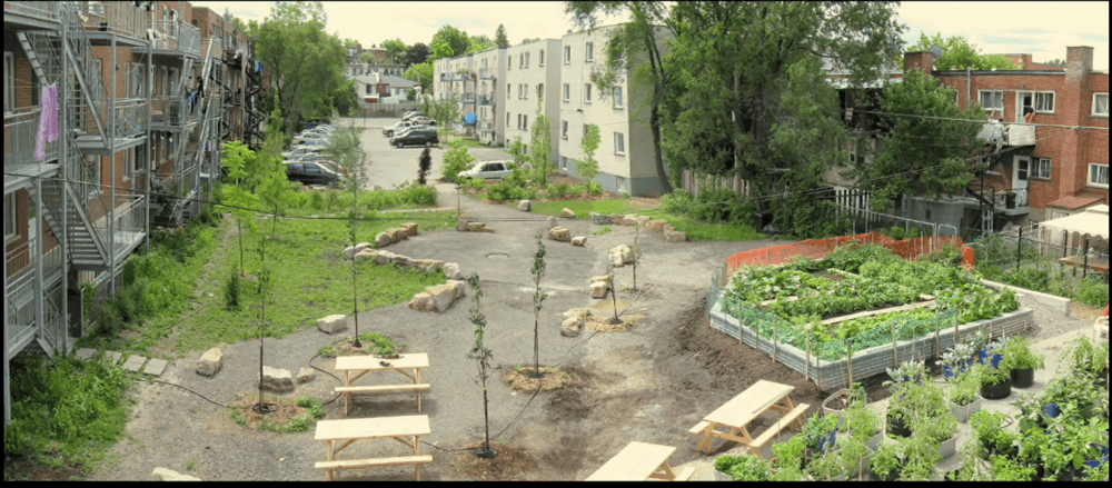 Development of La voisinerie behind housing